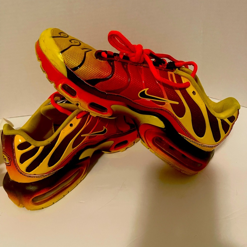 Nike Air Max Plus Fade Chrome Yellow